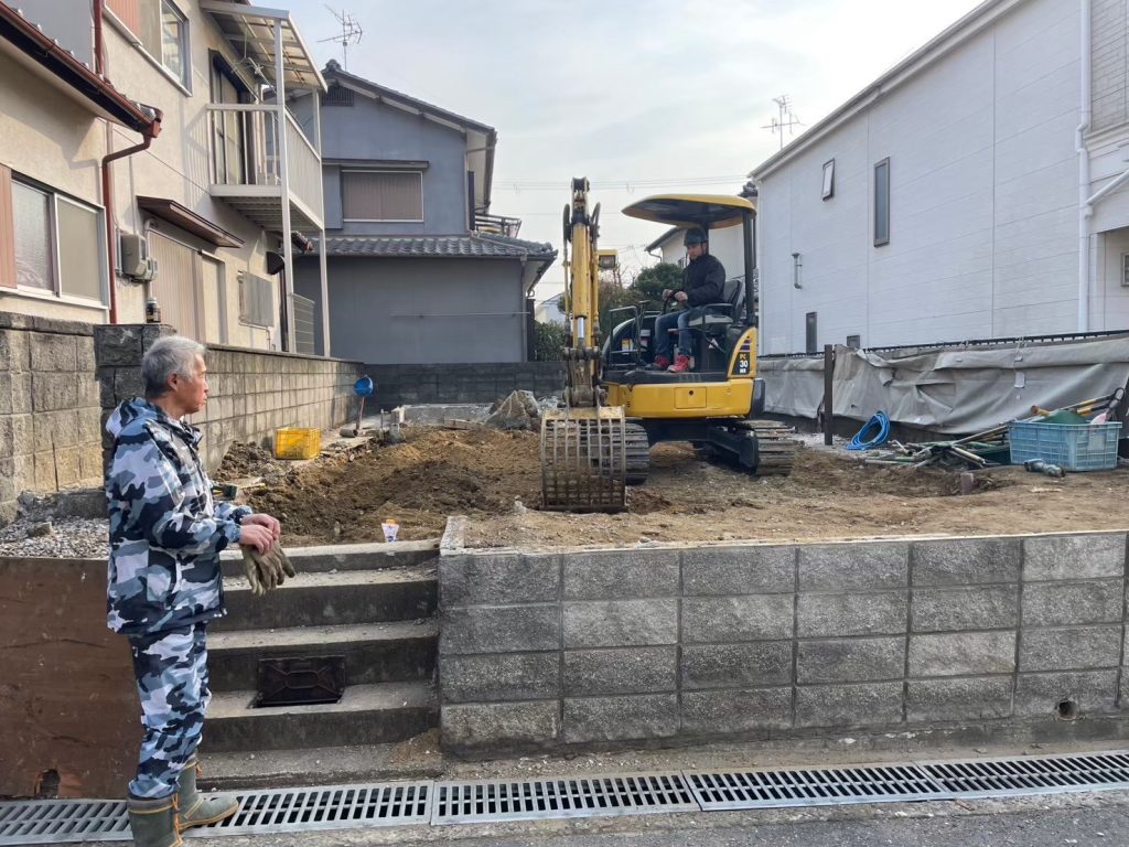戸建ての解体工事　直建築